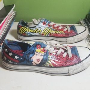 Wonder woman converse